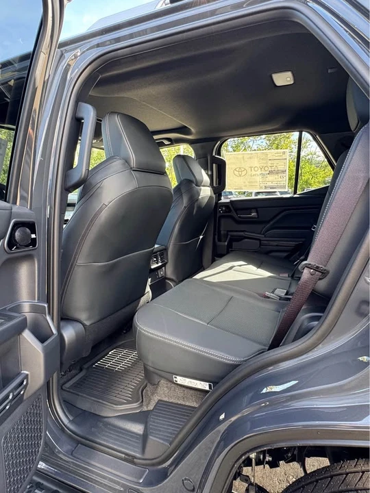 2026 Toyota 4Runner 6th Gen - Image 4 of 6