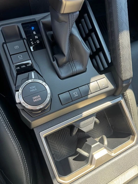 2026 Toyota 4Runner 6th Gen - Image 15 of 18