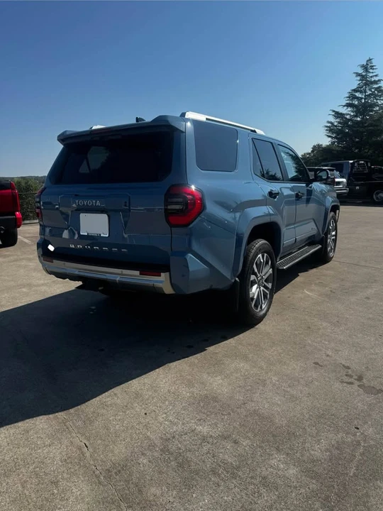 2026 Toyota 4Runner 6th Gen - Image 4 of 18