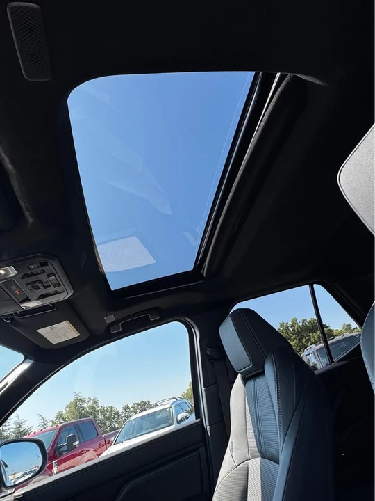 2026 Toyota 4Runner 6th Gen - Image 17 of 18