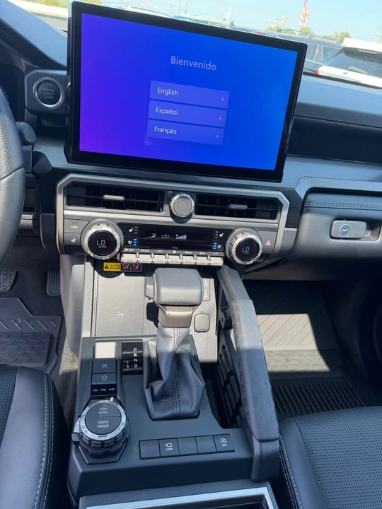 2026 Toyota 4Runner 6th Gen - Image 4 of 9