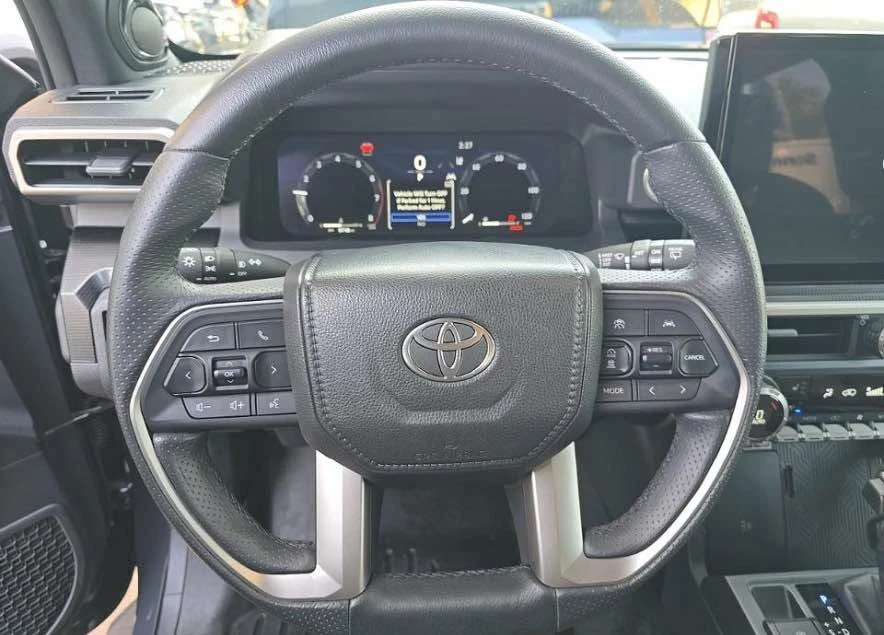 2026 Toyota 4Runner 6th Gen - Image 5 of 11