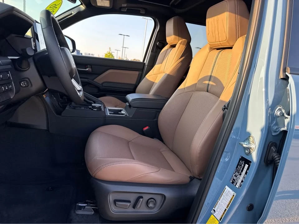 2026 Toyota 4Runner 6th Gen - Image 7 of 13