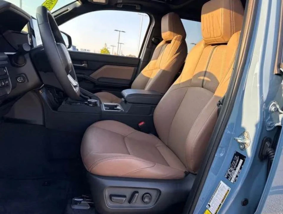 2026 Toyota 4Runner 6th Gen - Image 5 of 6