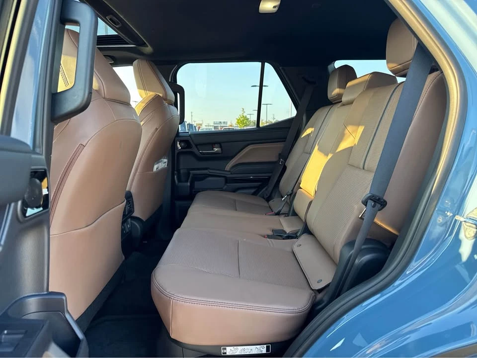 2026 Toyota 4Runner 6th Gen - Image 8 of 13