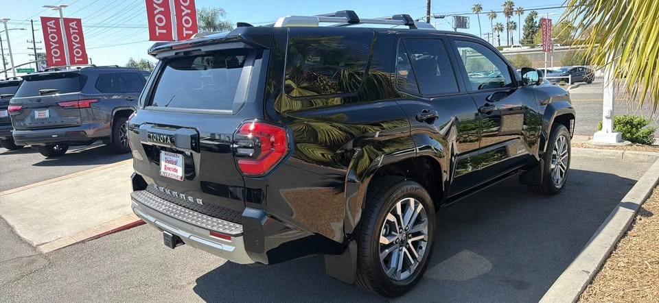 2026 Toyota 4Runner 6th Gen - Image 3 of 4