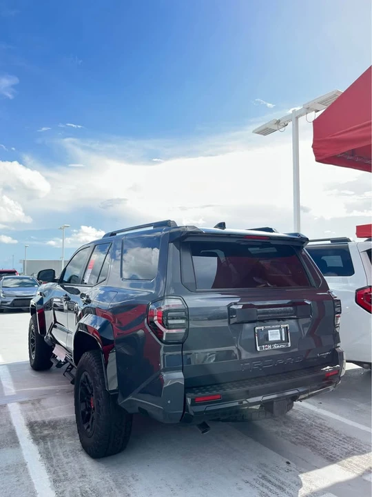 2026 Toyota 4Runner 6th Gen - Image 2 of 2