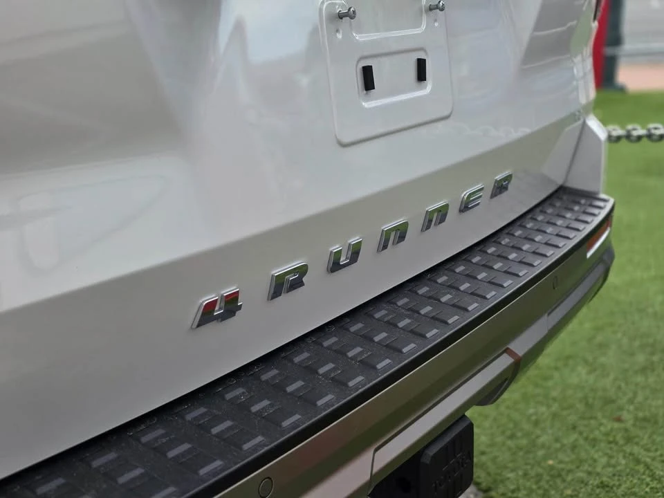 2026 Toyota 4Runner 6th Gen - Image 5 of 14