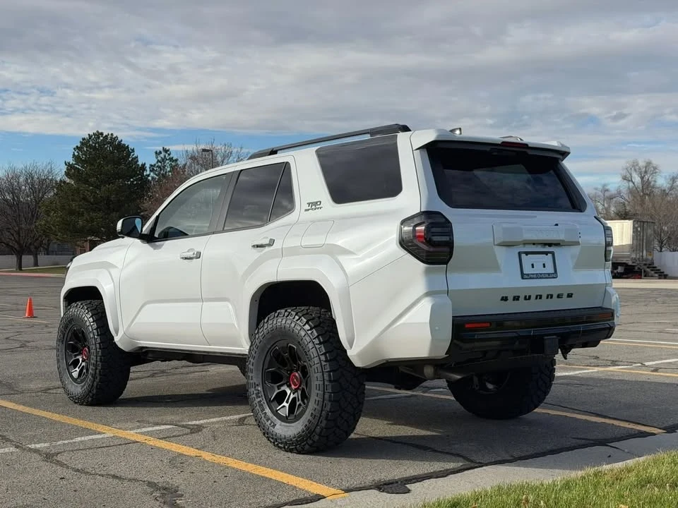 2026 Toyota 4Runner 6th Gen - Image 5 of 12