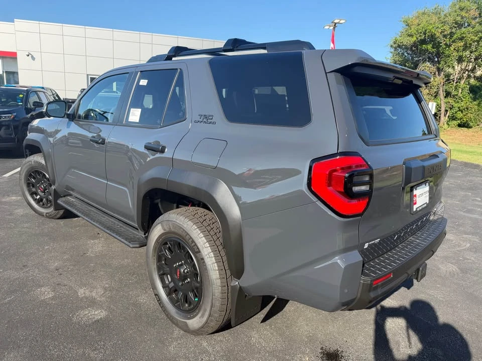 2026 Toyota 4Runner 6th Gen - Image 9 of 14