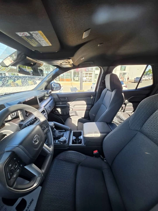 2026 Toyota 4Runner 6th Gen - Image 5 of 8
