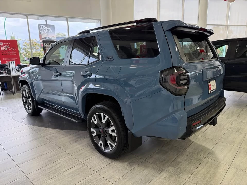 2026 Toyota 4Runner 6th Gen - Image 4 of 9