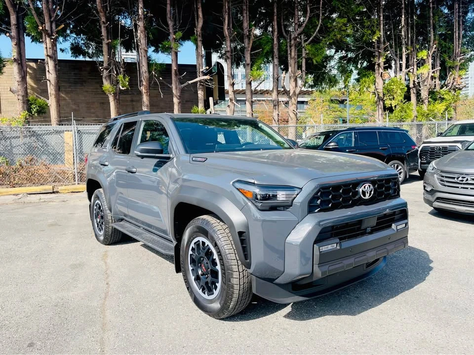 2026 Toyota 4Runner 6th Gen - Image 2 of 10