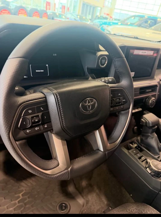 2026 Toyota 4Runner 6th Gen - Image 4 of 4