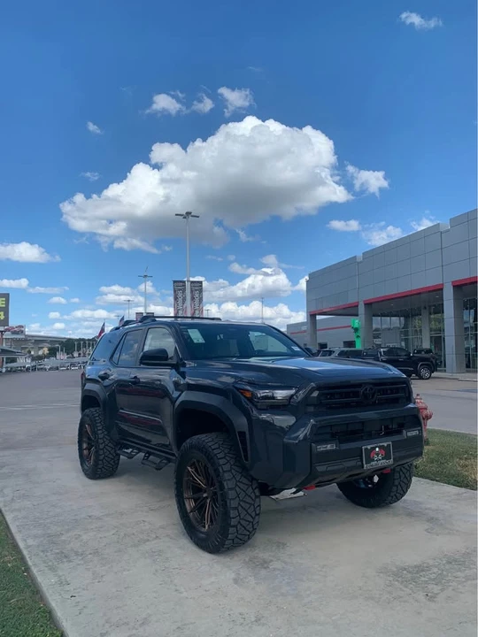 2026 Toyota 4Runner 6th Gen - Image 5 of 6