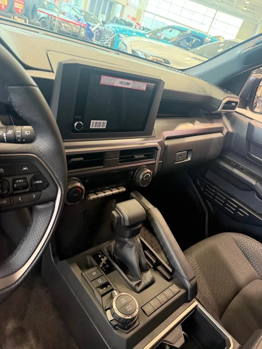 2026 Toyota 4Runner 6th Gen - Image 3 of 4