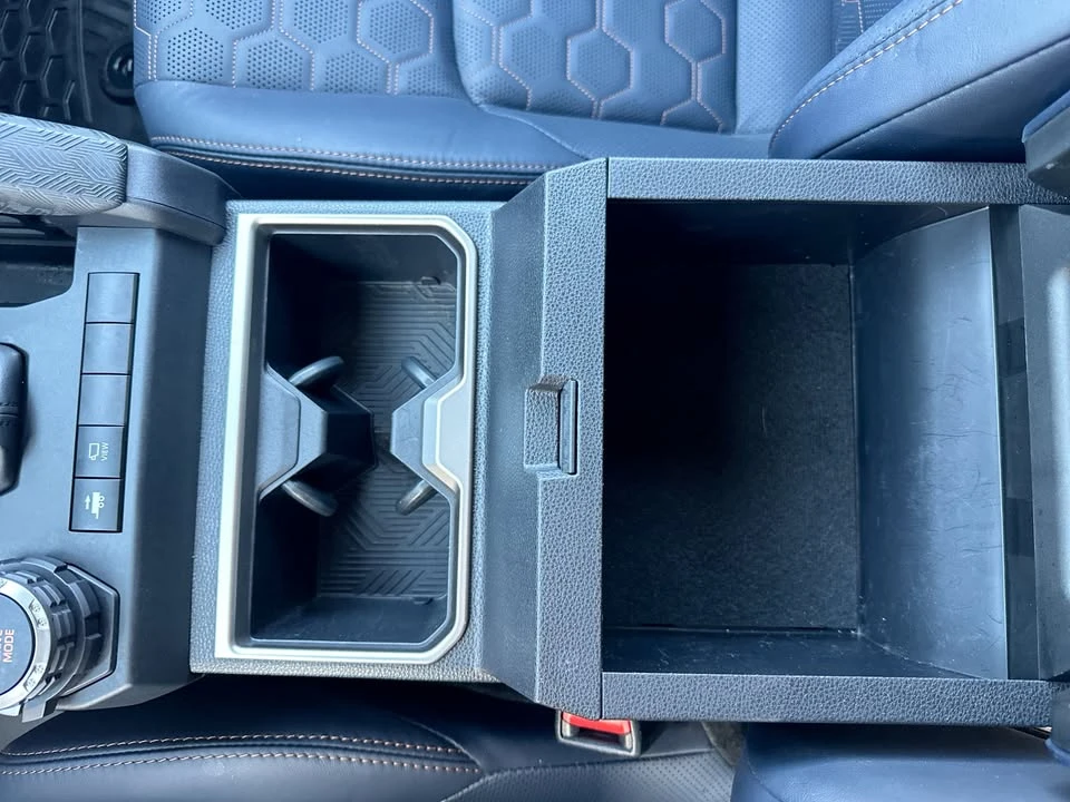 2026 Toyota 4Runner 6th Gen - Image 12 of 19