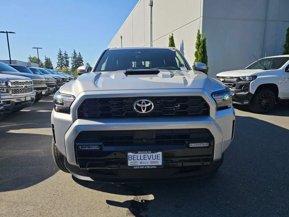 2026 Toyota 4Runner 6th Gen - Image 3 of 16