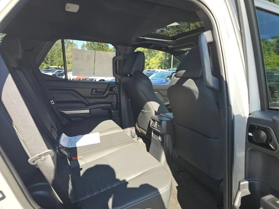 2026 Toyota 4Runner 6th Gen - Image 13 of 16