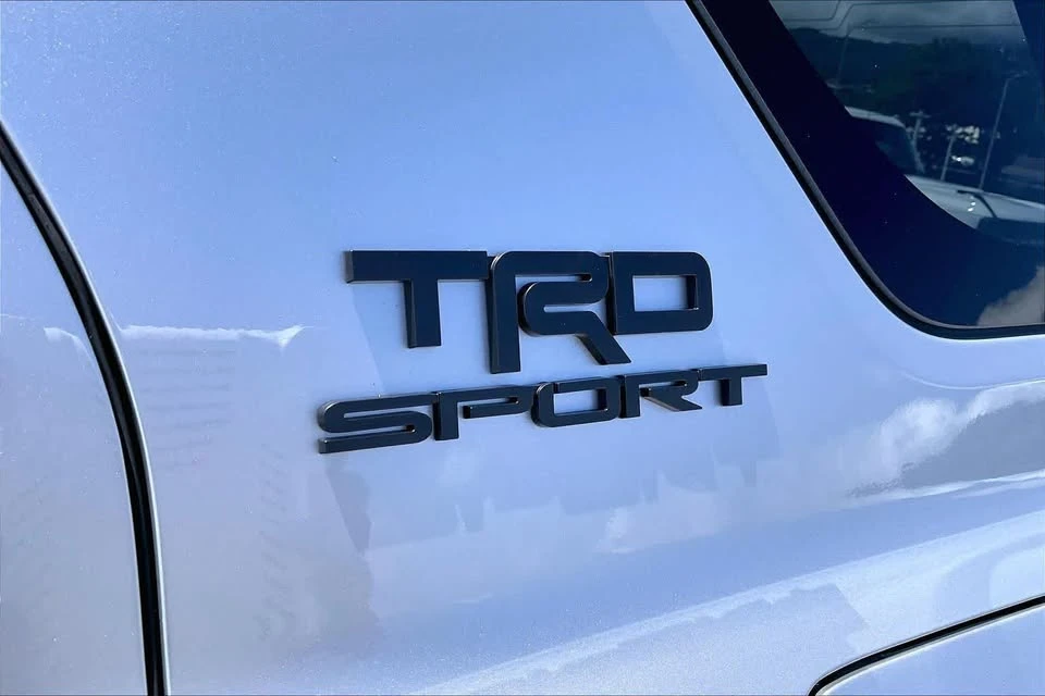 2026 Toyota 4Runner 6th Gen - Image 5 of 20