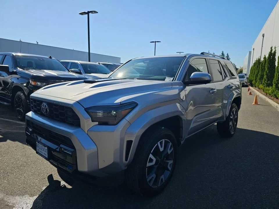 2026 Toyota 4Runner 6th Gen - Image 2 of 16