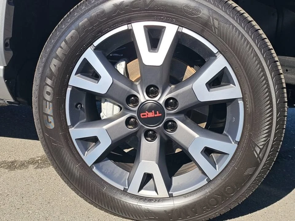 2026 Toyota 4Runner 6th Gen - Image 8 of 16