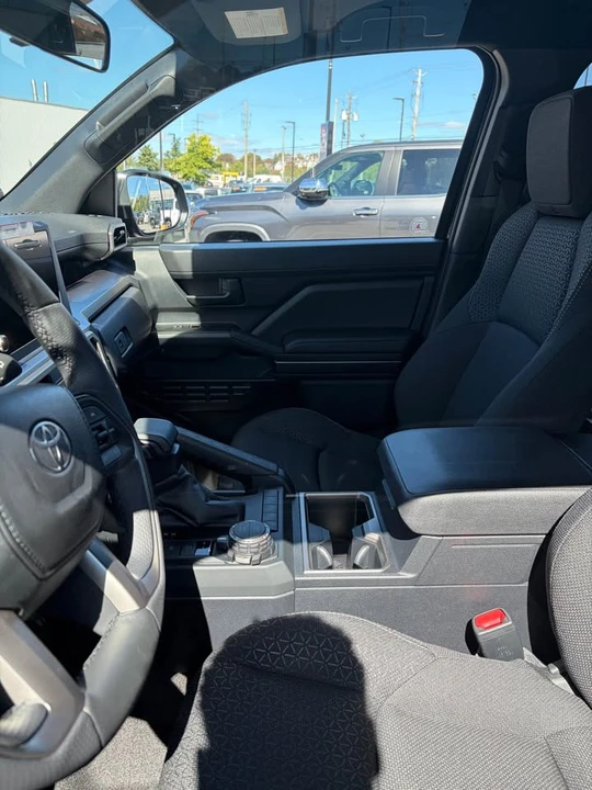 2026 Toyota 4Runner 6th Gen - Image 4 of 11