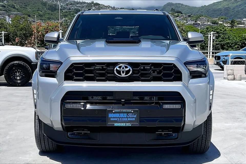 2026 Toyota 4Runner 6th Gen - Image 4 of 20
