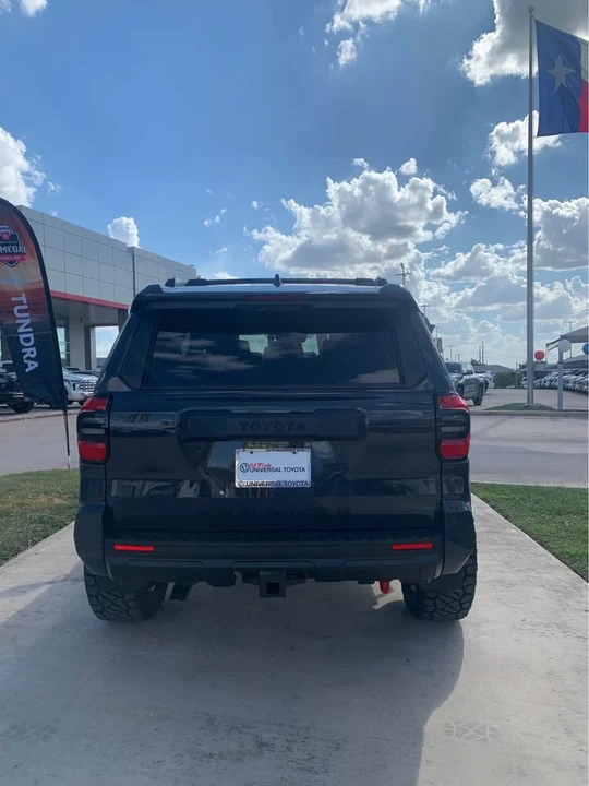 2026 Toyota 4Runner 6th Gen - Image 4 of 6