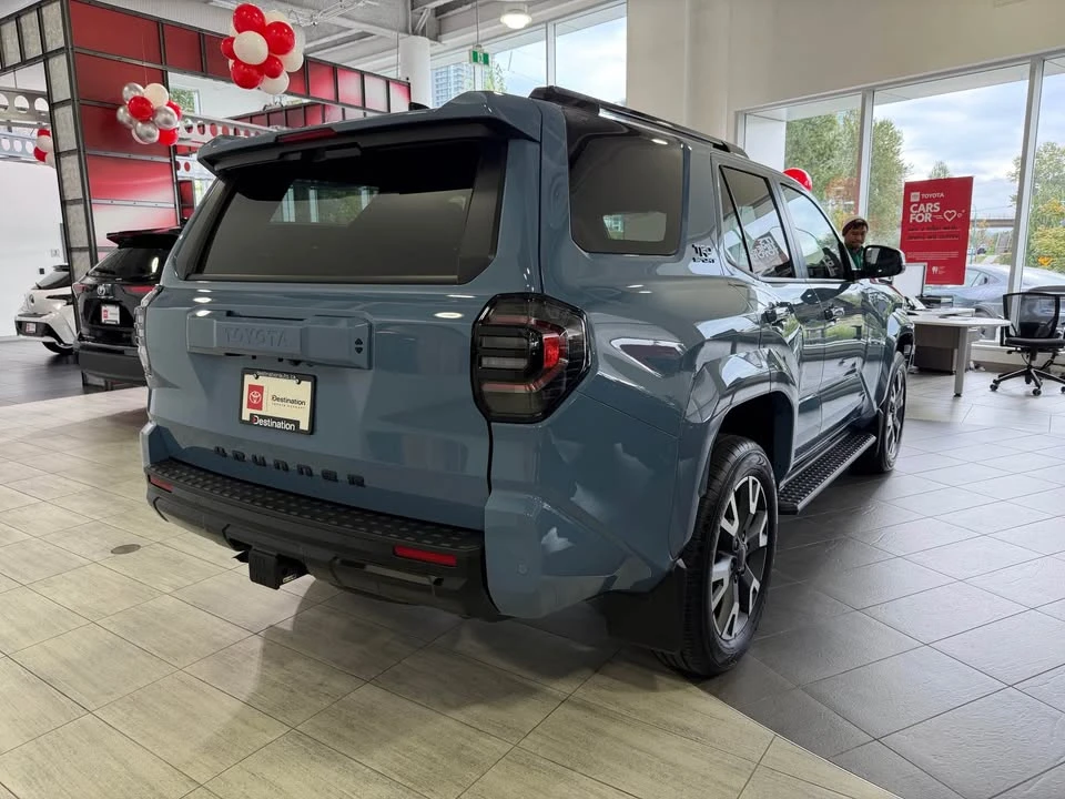 2026 Toyota 4Runner 6th Gen - Image 5 of 9