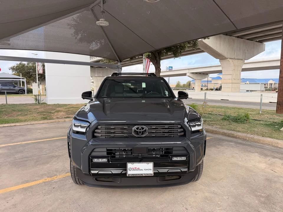 2026 Toyota 4Runner 6th Gen - Image 2 of 4