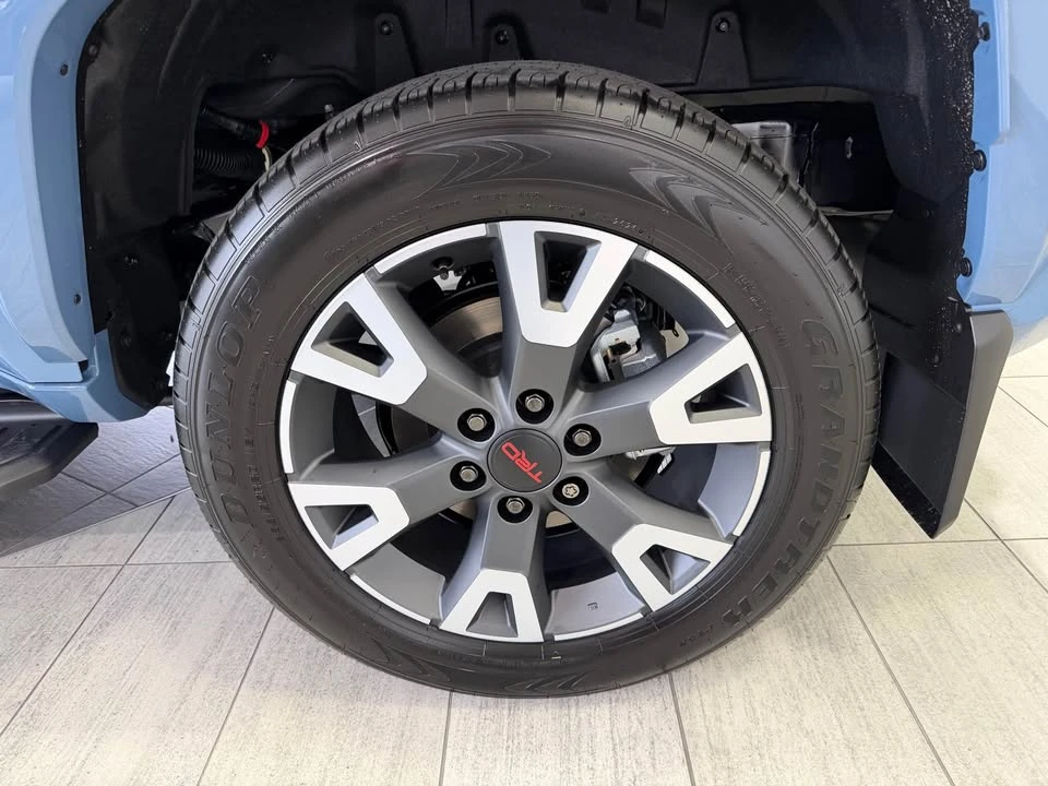 2026 Toyota 4Runner 6th Gen - Image 7 of 9