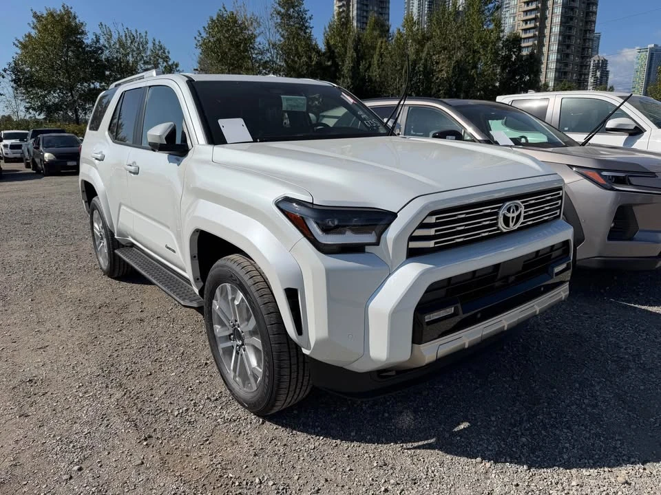 2026 Toyota 4Runner 6th Gen - Image 2 of 9