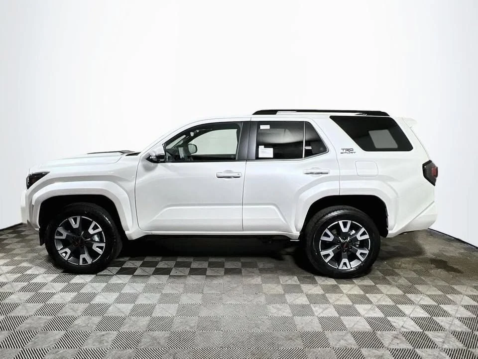 2026 Toyota 4Runner 6th Gen - Image 4 of 19