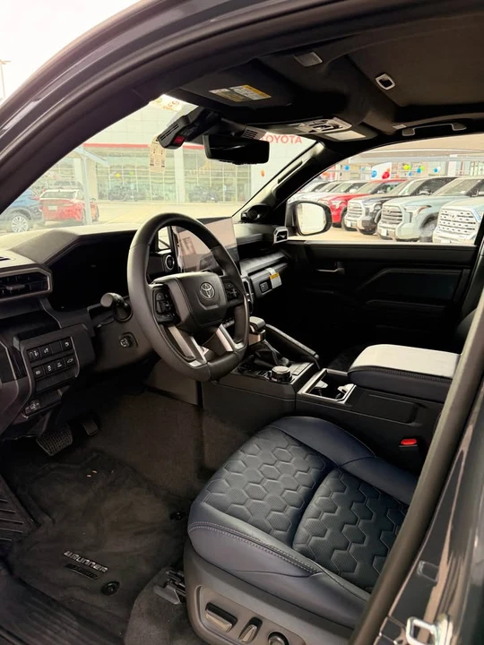 2026 Toyota 4Runner 6th Gen - Image 3 of 4