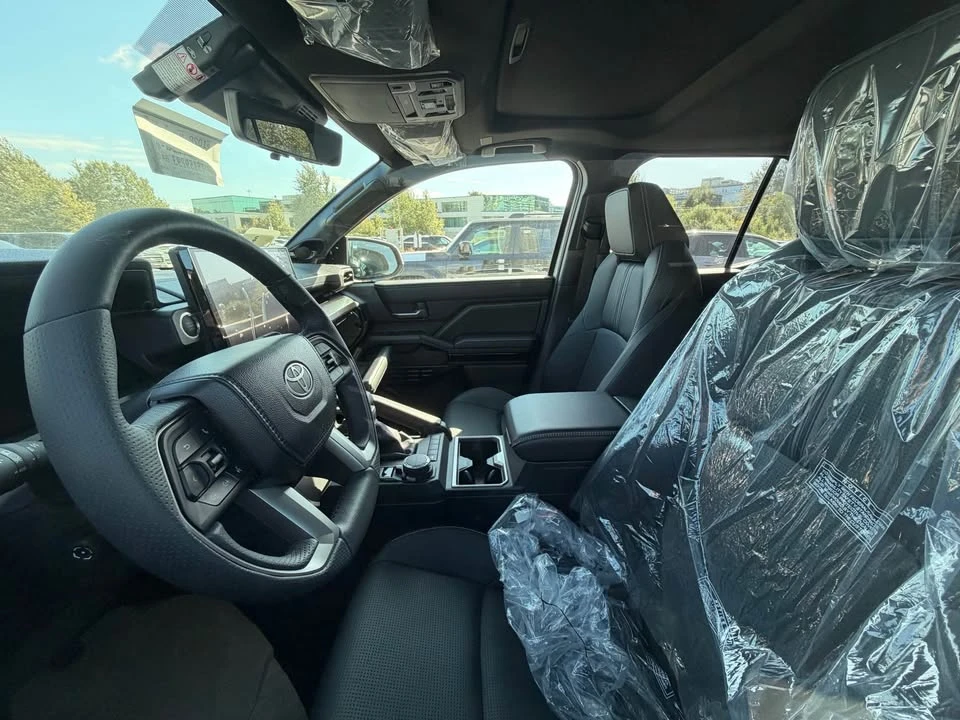 2026 Toyota 4Runner 6th Gen - Image 7 of 9