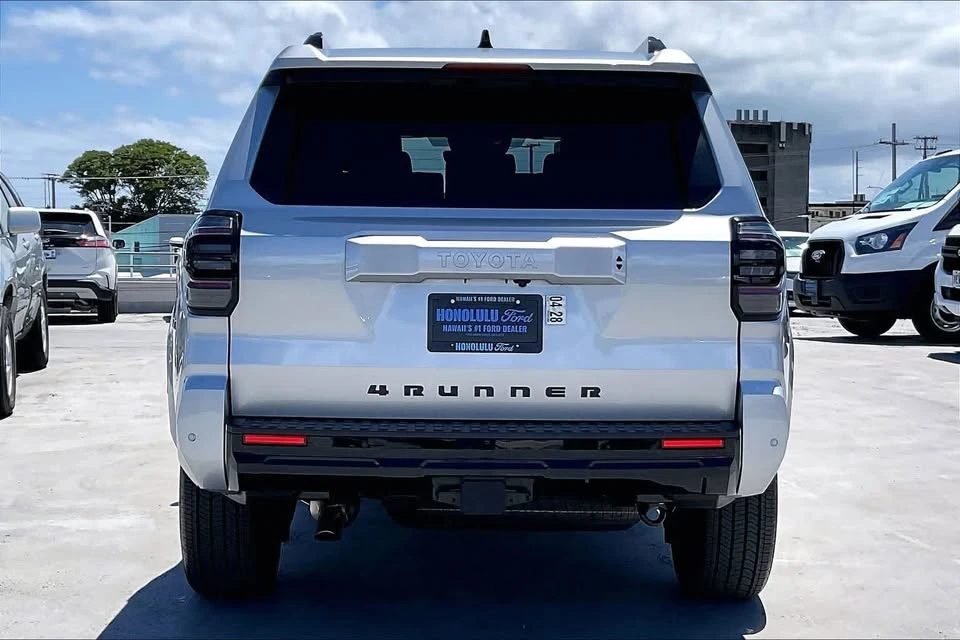 2026 Toyota 4Runner 6th Gen - Image 3 of 20