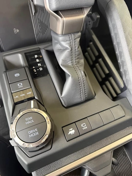 2026 Toyota 4Runner 6th Gen - Image 9 of 10