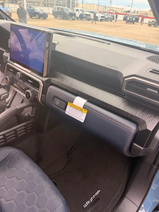2026 Toyota 4Runner 6th Gen - Image 4 of 9