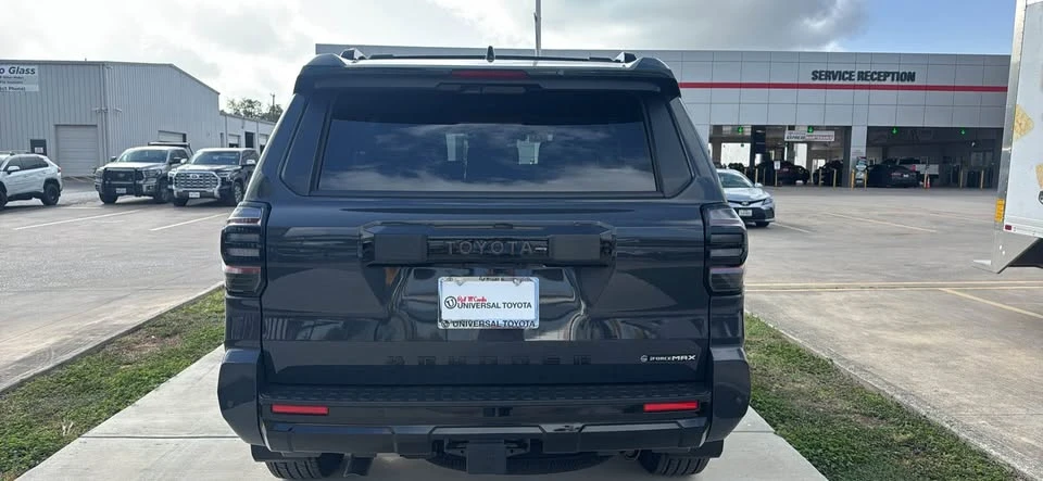 2026 Toyota 4Runner 6th Gen - Image 7 of 8
