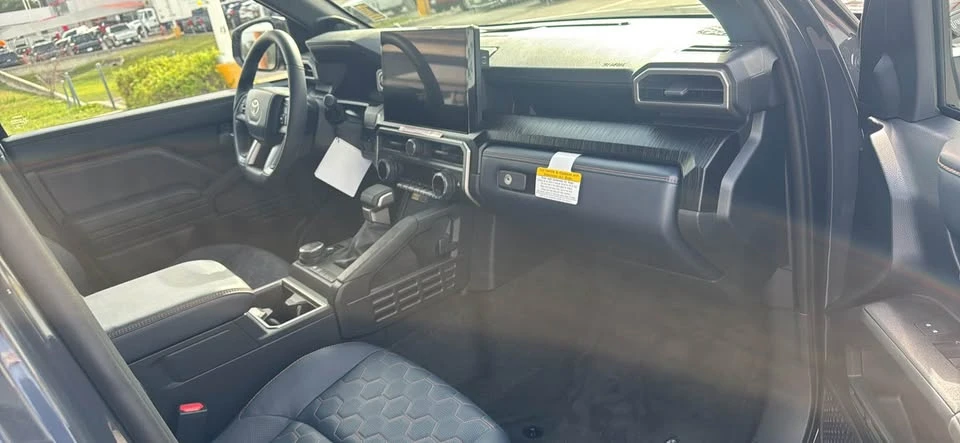 2026 Toyota 4Runner 6th Gen - Image 4 of 8
