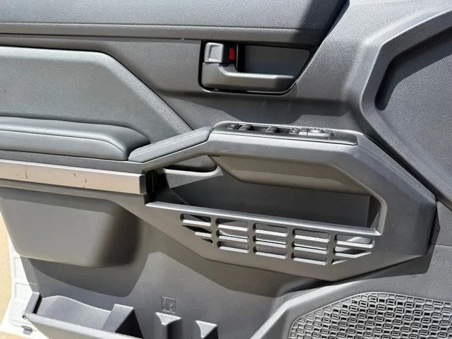 2026 Toyota 4Runner 6th Gen - Image 18 of 19