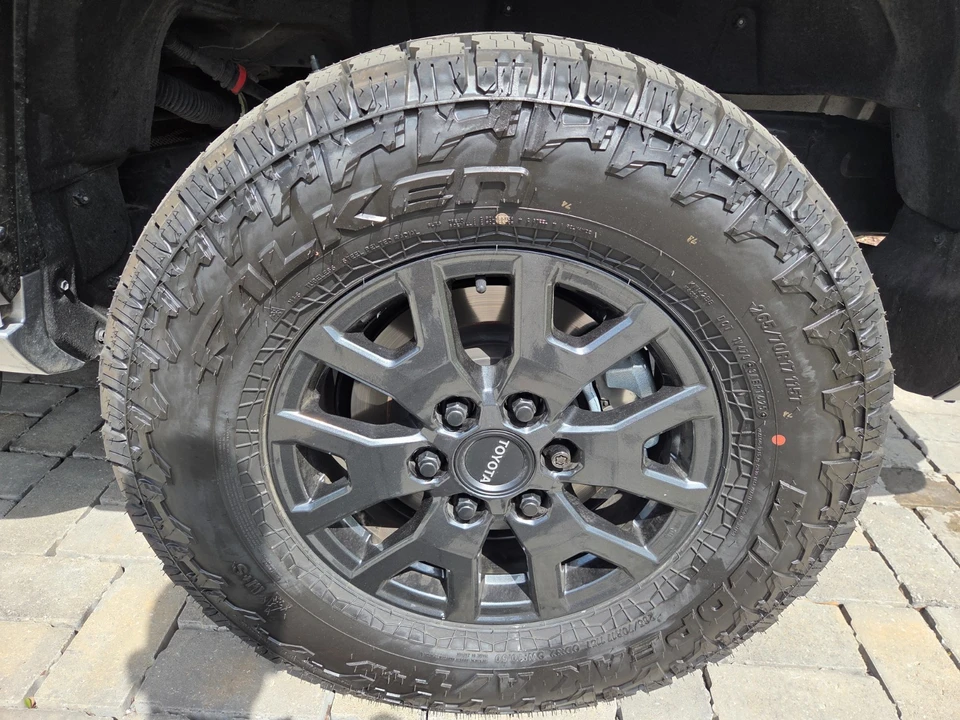 2026 Toyota 4Runner 6th Gen - Image 7 of 21