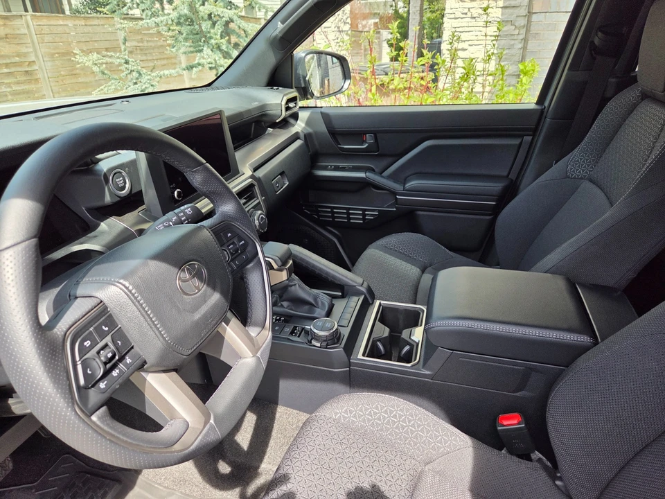 2026 Toyota 4Runner 6th Gen - Image 2 of 21
