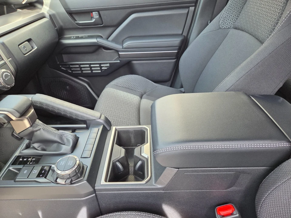 2026 Toyota 4Runner 6th Gen - Image 3 of 21