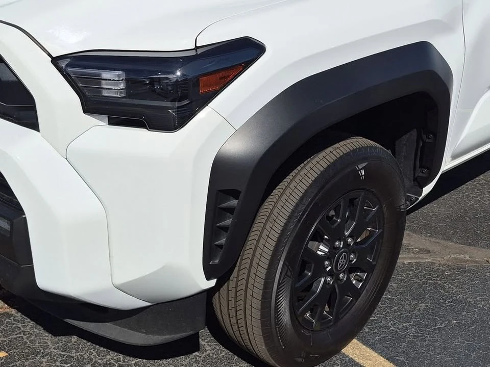 2026 Toyota 4Runner 6th Gen - Image 8 of 20