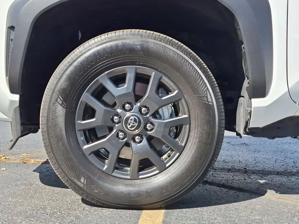2026 Toyota 4Runner 6th Gen - Image 9 of 20