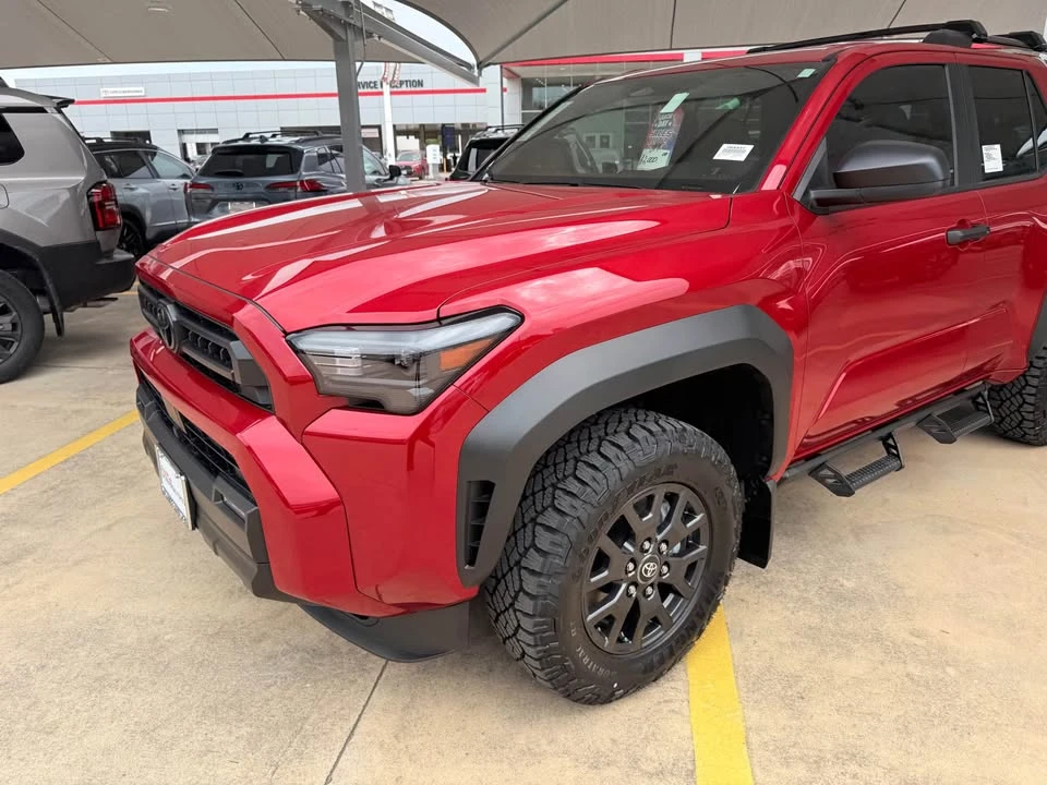2026 Toyota 4Runner 6th Gen - Image 2 of 3