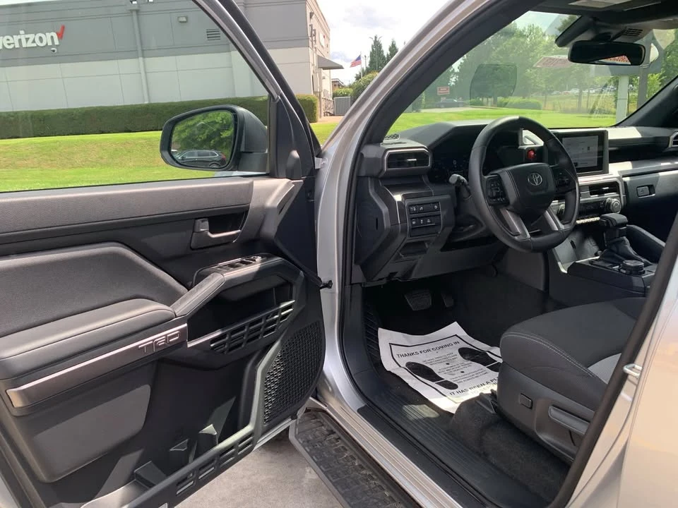 2026 Toyota 4Runner 6th Gen - Image 5 of 20