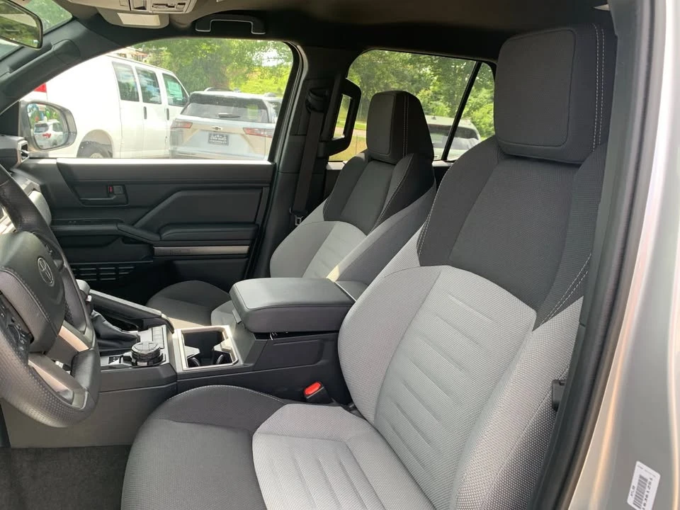2026 Toyota 4Runner 6th Gen - Image 8 of 20